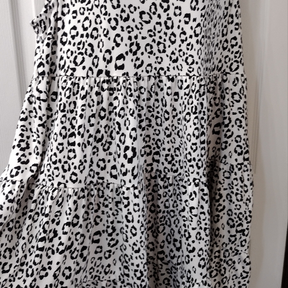 Cheetah Dress (no tag) - Picture 6 of 7